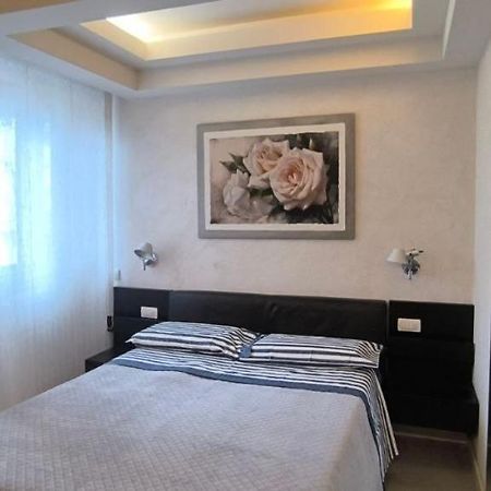 Appartamento Incantevole Con Parcheggio Gratuito ฟลอเรนซ์ ภายนอก รูปภาพ